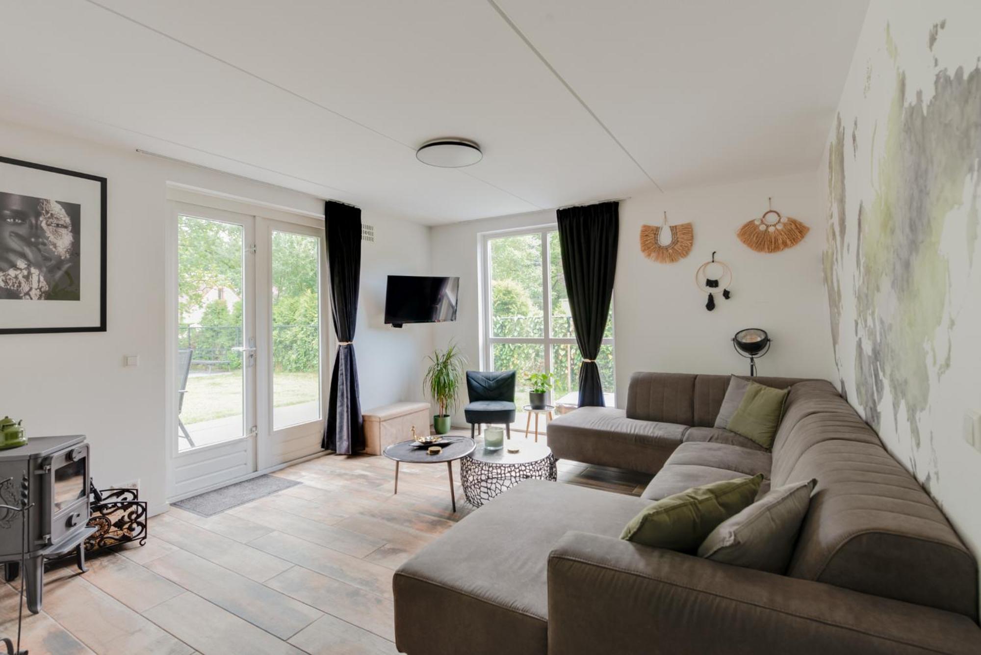 Het Huys Ewijk Mooi Luxe En Een Laadpaal 外观 照片